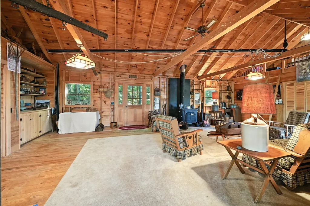 21 Delisle Lane Rome ME 04963