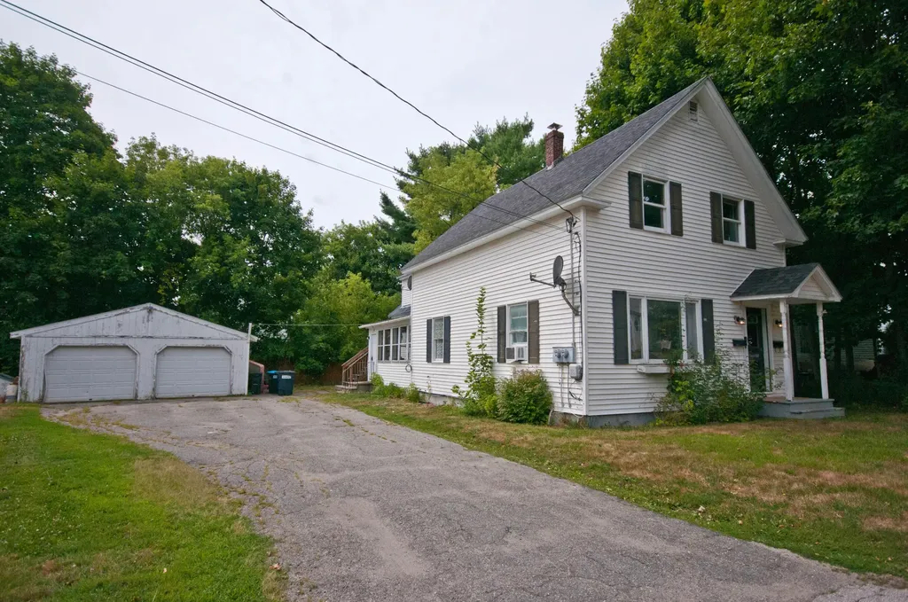 11 Fifth Street Old Town ME 04468
