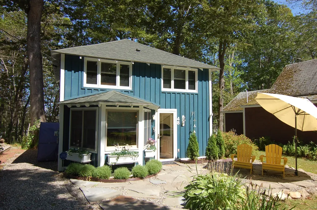 48 George Street Northport ME 04849