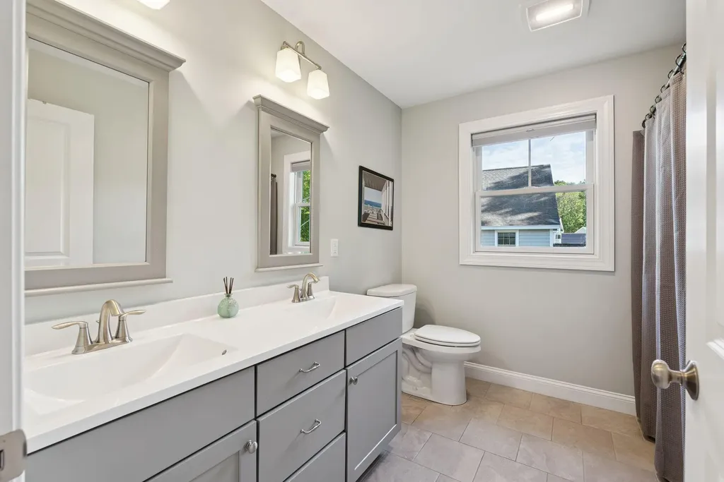 30 Dogwood Lane Yarmouth ME 04096