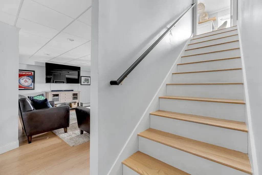 28 Trolly Farm Way Falmouth ME 04105