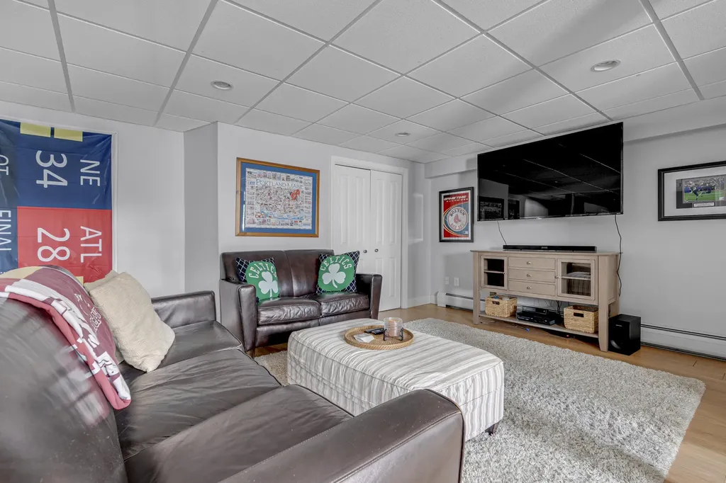 28 Trolly Farm Way Falmouth ME 04105