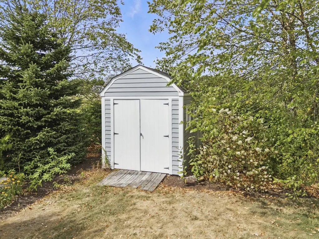 28 Trolly Farm Way Falmouth ME 04105