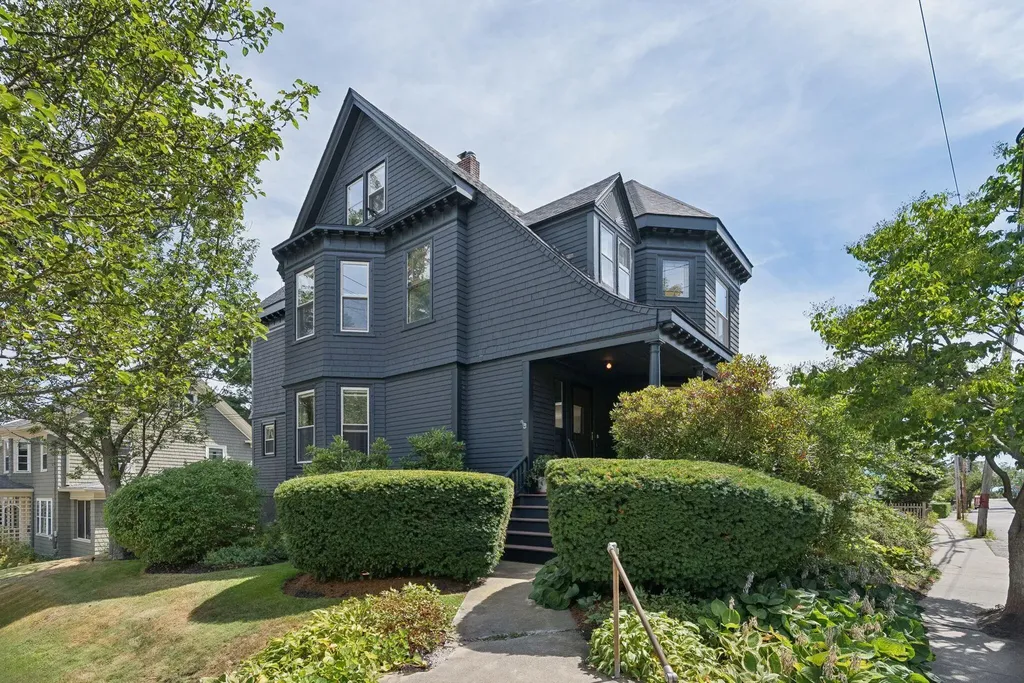131 Beacon Street Portland ME 04103