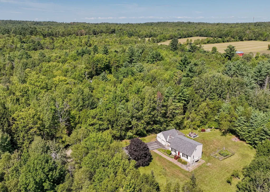 18 Nickel Street Fairfield ME 04937