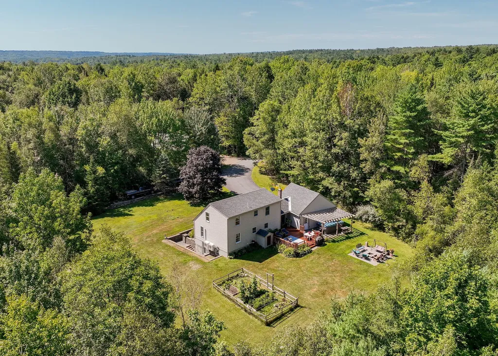 18 Nickel Street Fairfield ME 04937