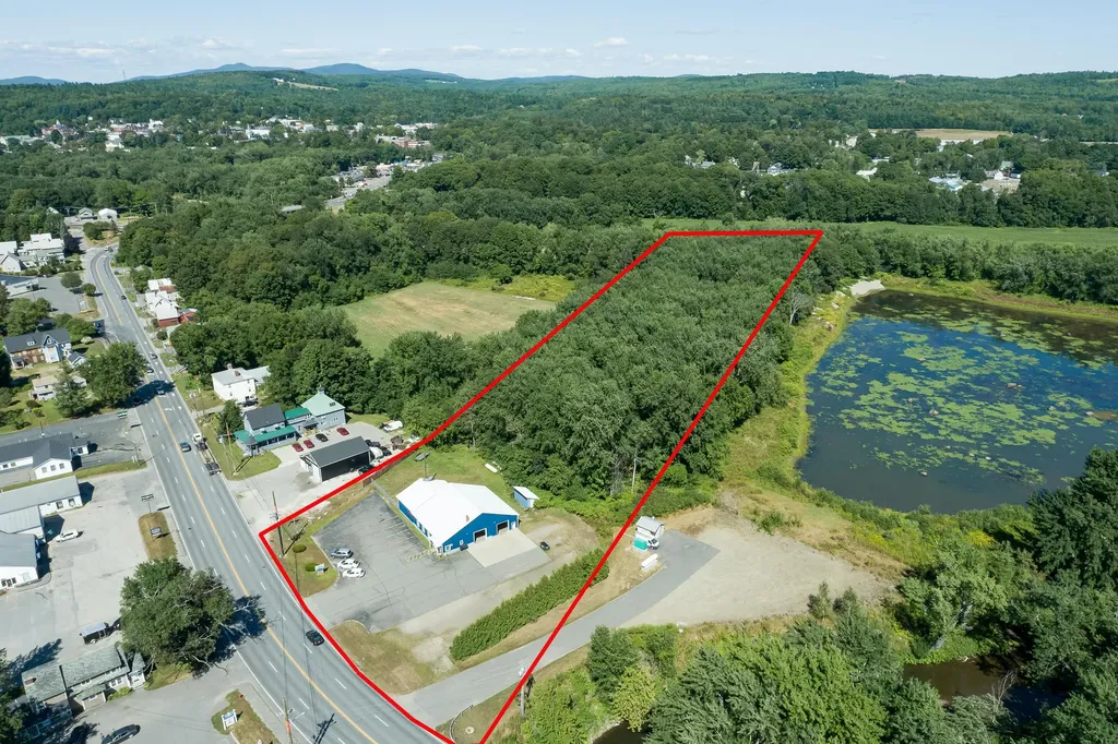 170 Wilton Road Farmington ME 04938