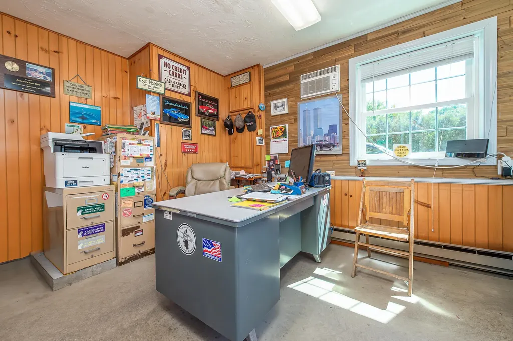170 Wilton Road Farmington ME 04938