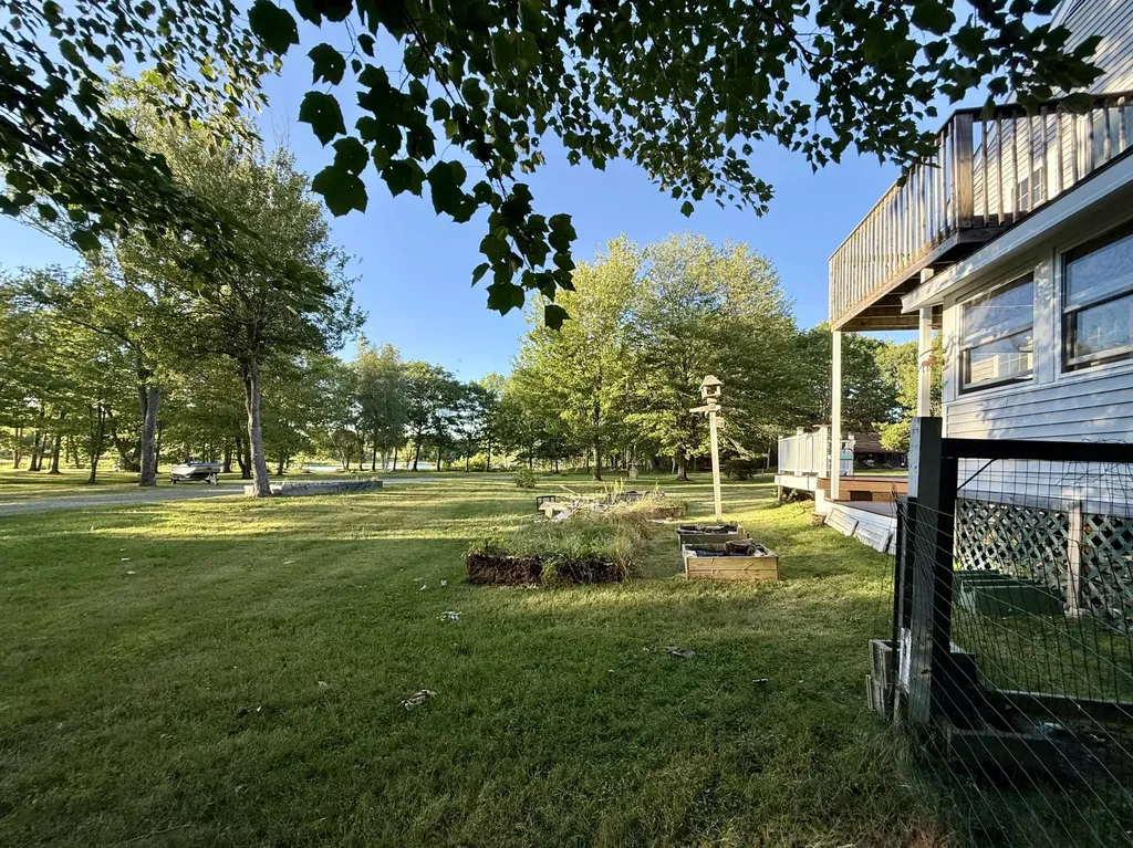 61 Lakeside Place Princeton ME 04668