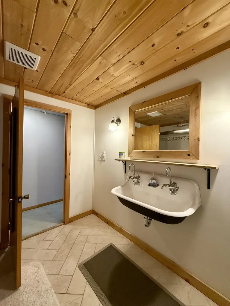 61 Lakeside Place Princeton ME 04668