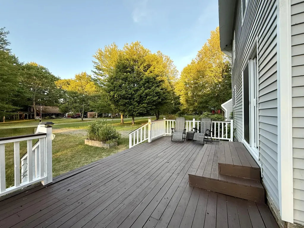 61 Lakeside Place Princeton ME 04668