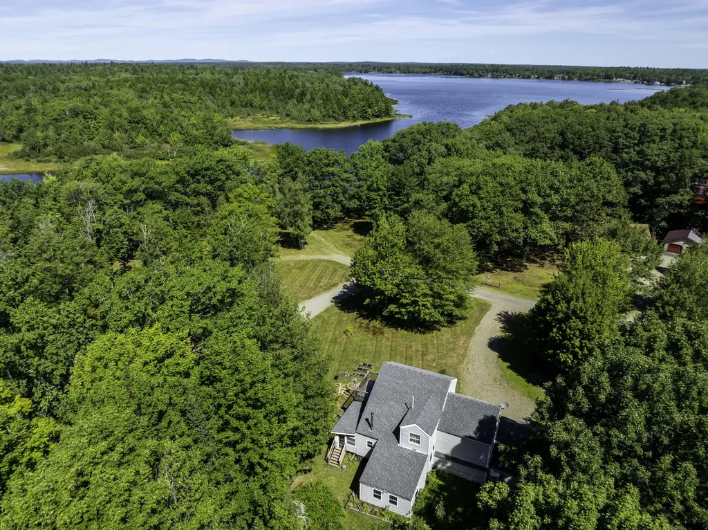 61 Lakeside Place Princeton ME 04668