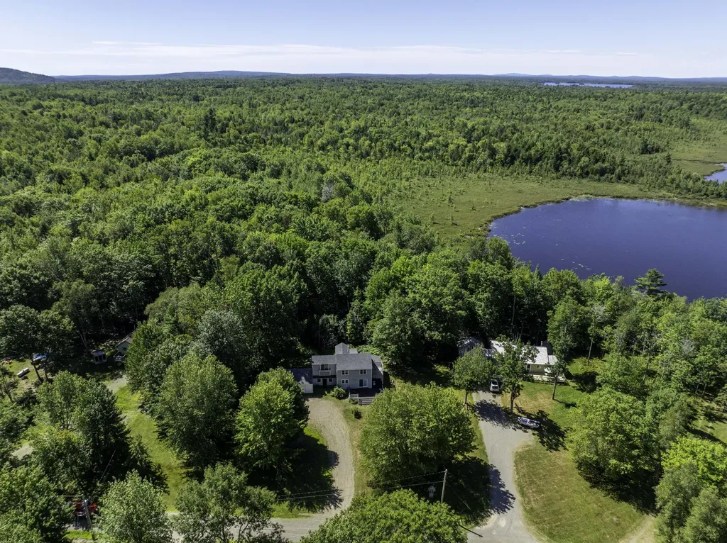 61 Lakeside Place Princeton ME 04668