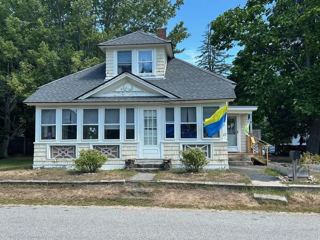 25 Whitman Street Sanford ME 04073