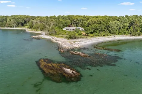 44 Pocahontas Road Kittery ME 03905