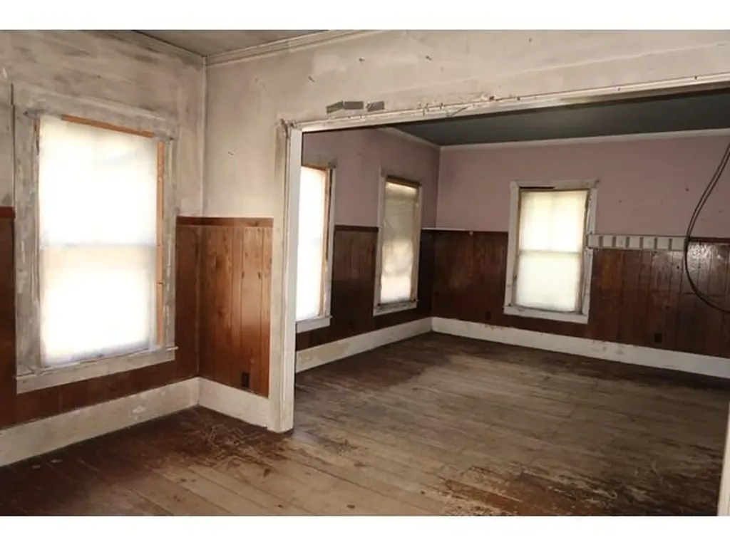 289 Main Street Canaan ME 04924