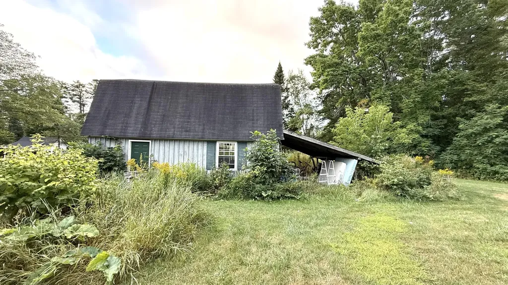 1123 South Street Dover-foxcroft ME 04426