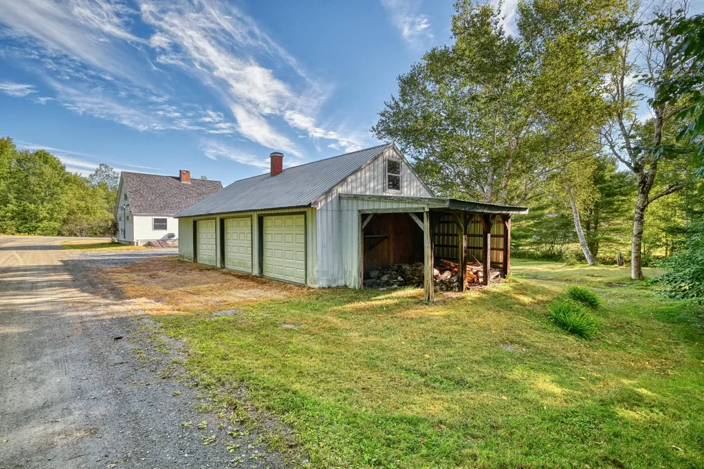 2 Piper Lane Abbot ME 04406