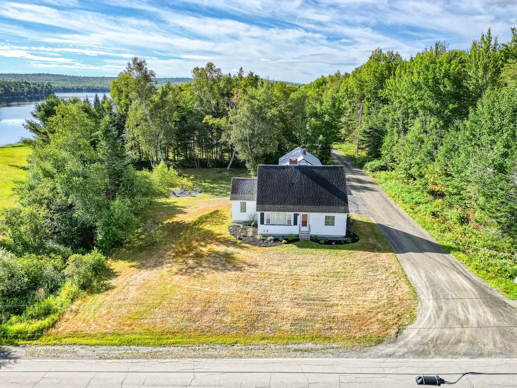 2 Piper Lane Abbot ME 04406