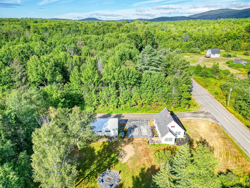 2 Piper Lane Abbot ME 04406