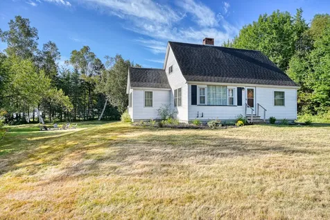 2 Piper Lane Abbot ME 04406