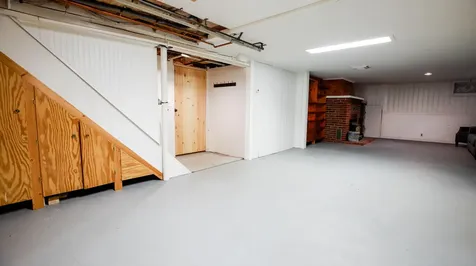 671 Essex Street Bangor ME 04401
