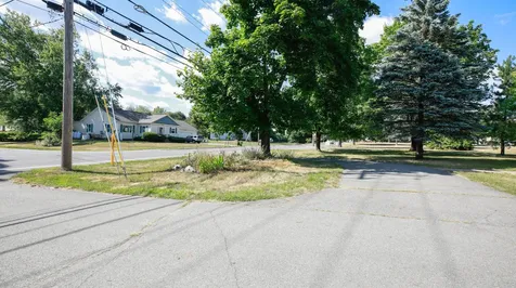 671 Essex Street Bangor ME 04401