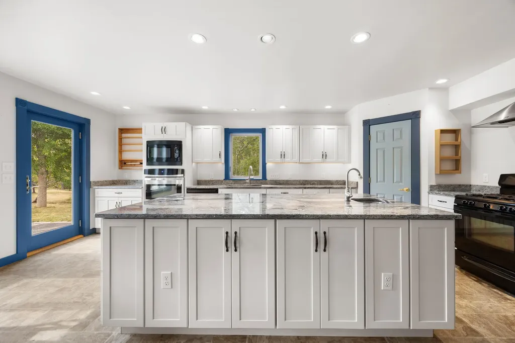 563 Newbury Neck Road Surry ME 04684