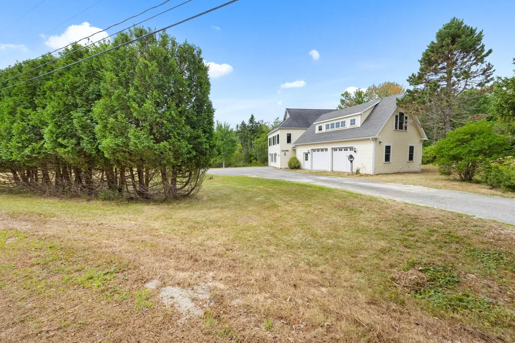 563 Newbury Neck Road Surry ME 04684