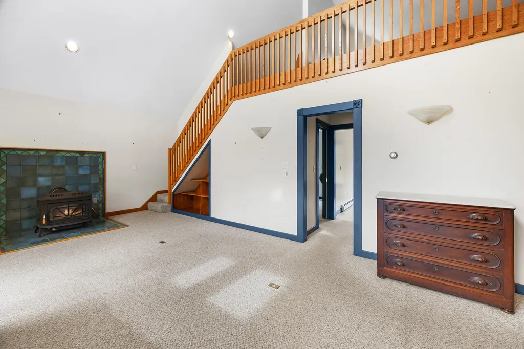563 Newbury Neck Road Surry ME 04684