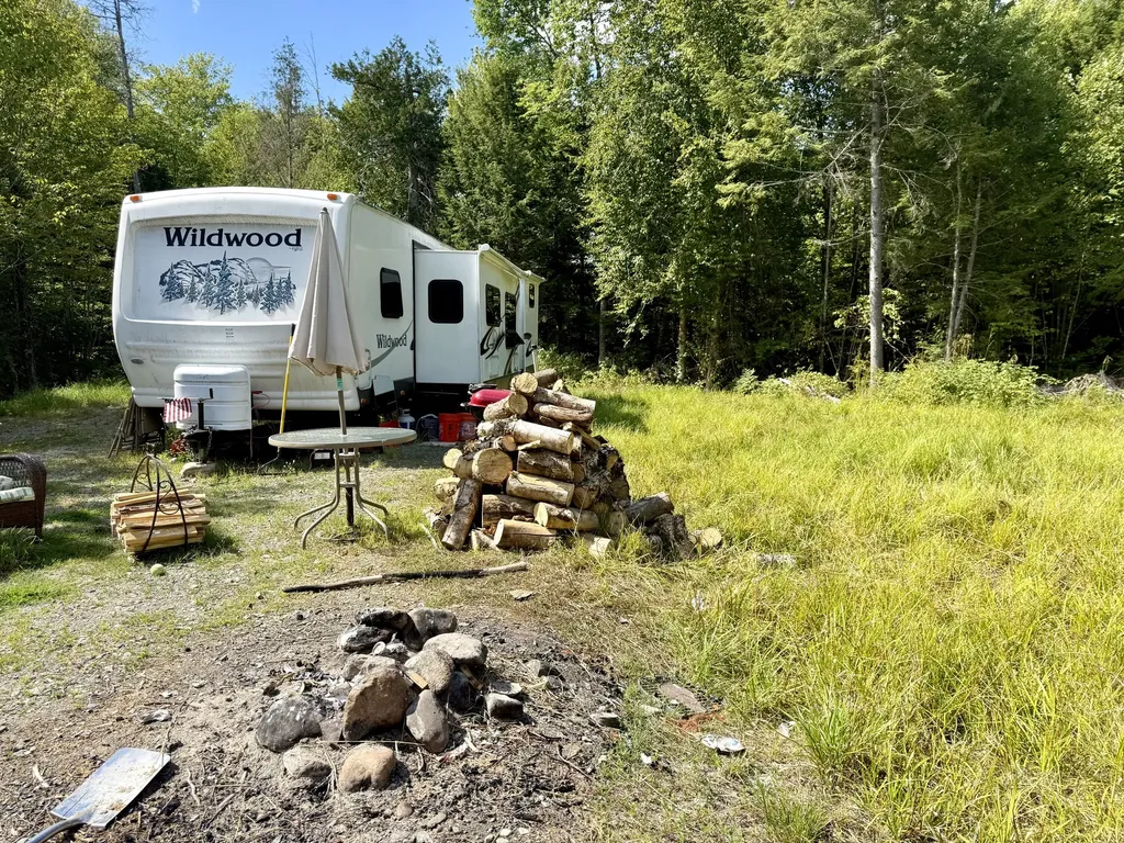 17 Angel Lane Medford ME 04463