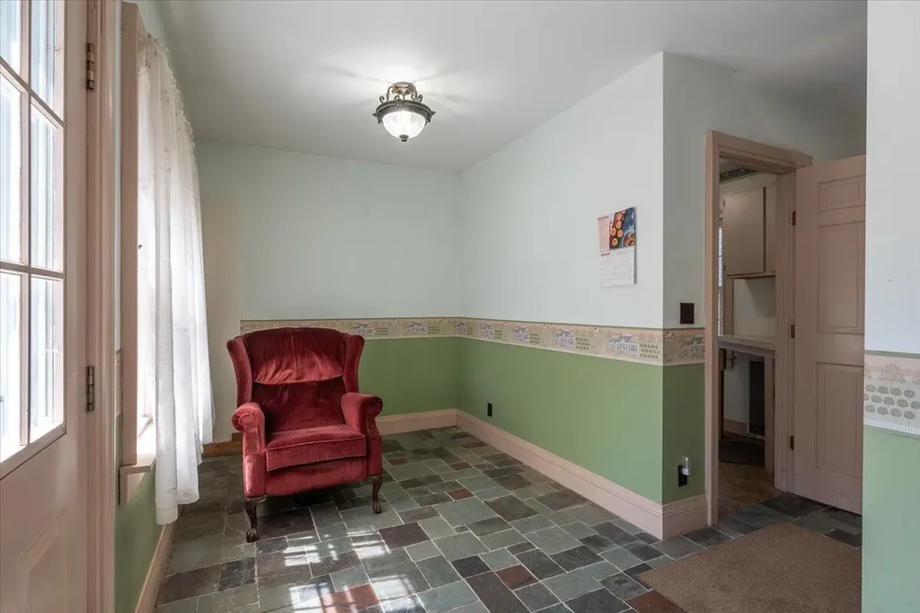 27 Old Augusta Road Warren ME 04864
