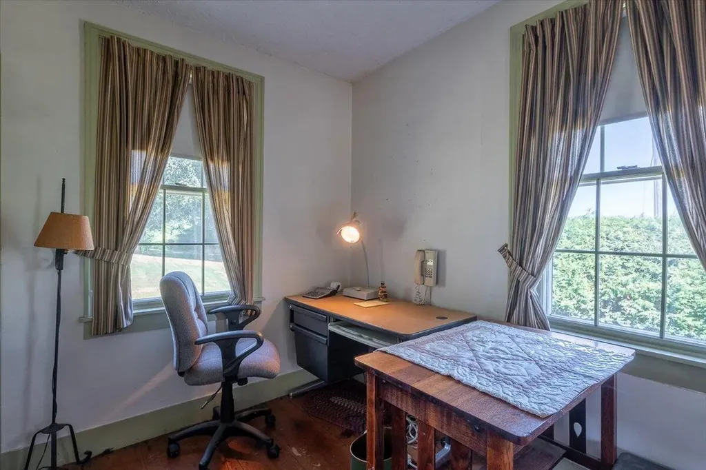 27 Old Augusta Road Warren ME 04864