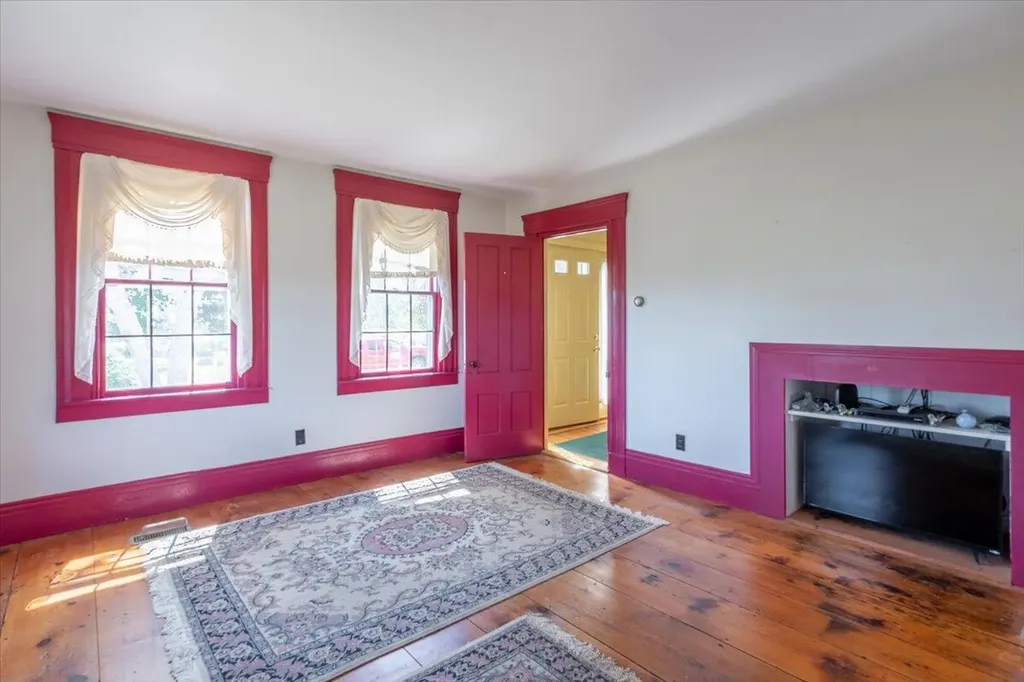 27 Old Augusta Road Warren ME 04864