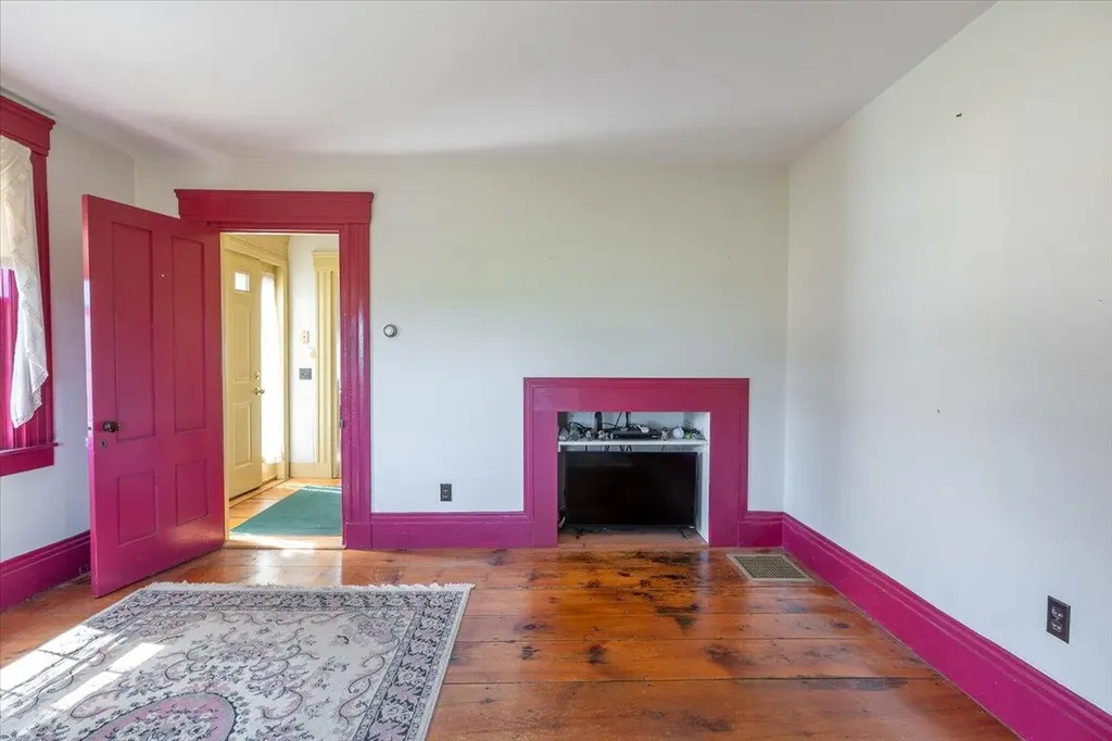 27 Old Augusta Road Warren ME 04864