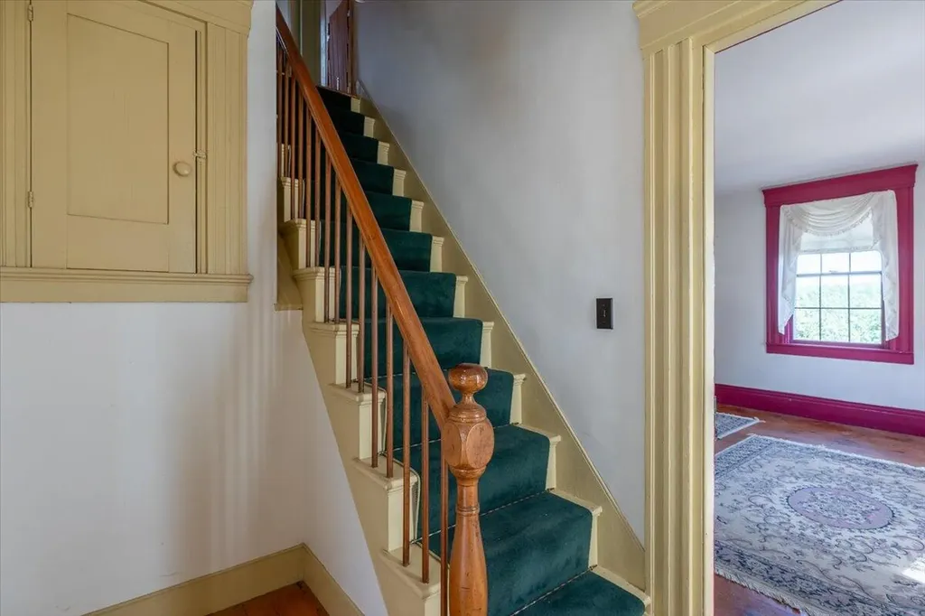 27 Old Augusta Road Warren ME 04864