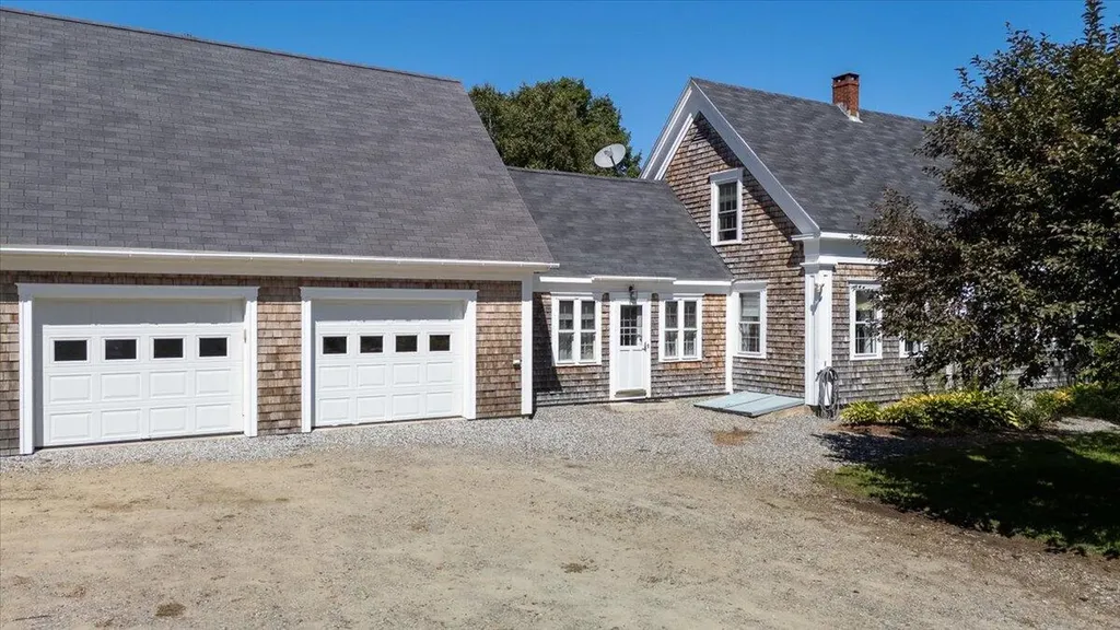27 Old Augusta Road Warren ME 04864