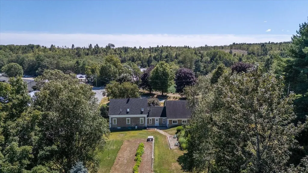 27 Old Augusta Road Warren ME 04864