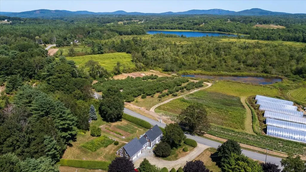 27 Old Augusta Road Warren ME 04864