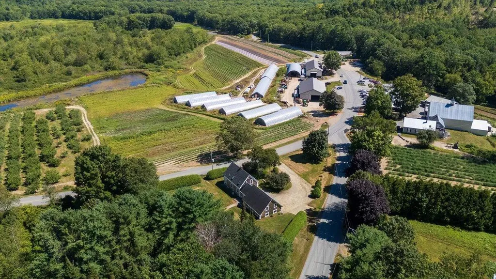 27 Old Augusta Road Warren ME 04864