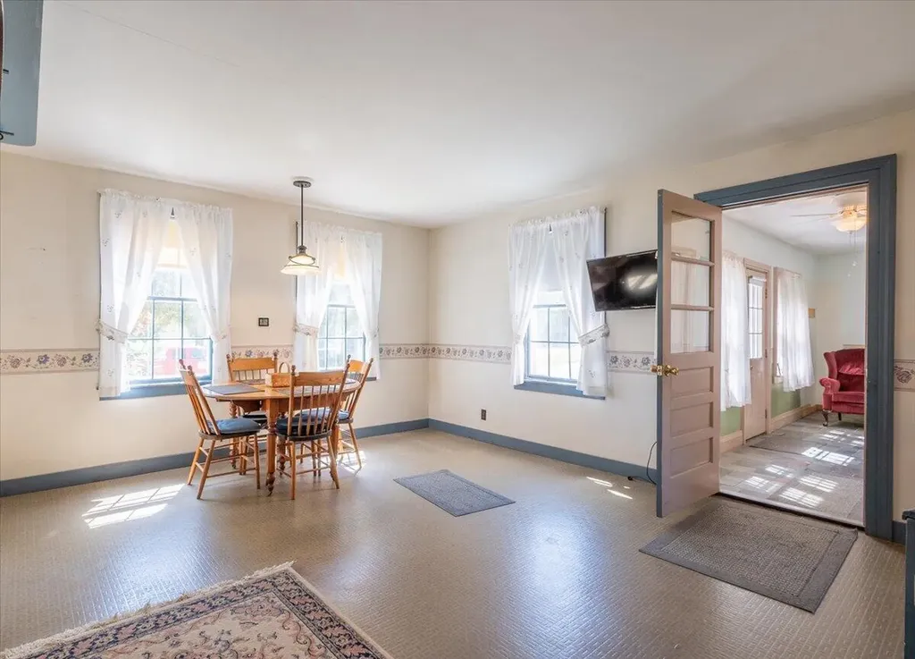 27 Old Augusta Road Warren ME 04864