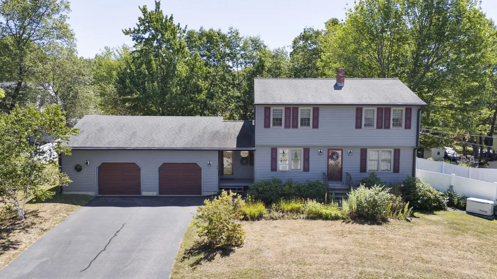 13 Plaza Drive Sanford ME 04073