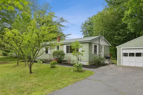 550 Prescott Road Manchester ME 04351