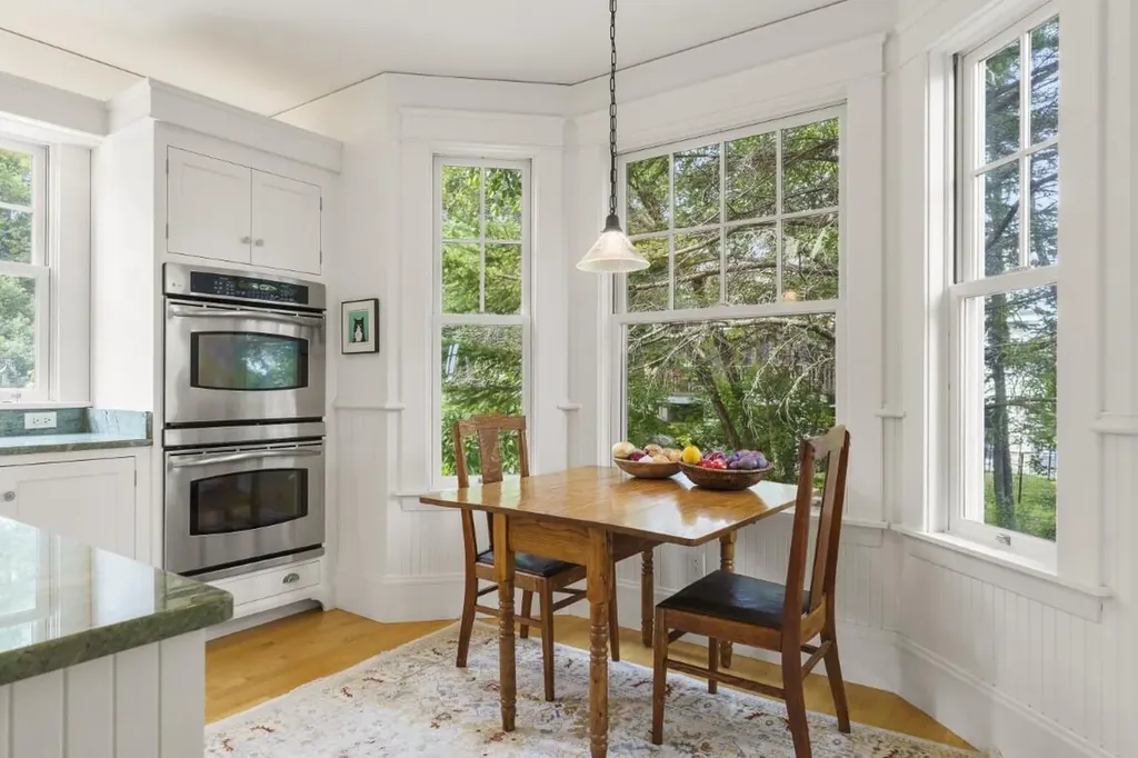 7 Bayberry Lane Southport ME 04576