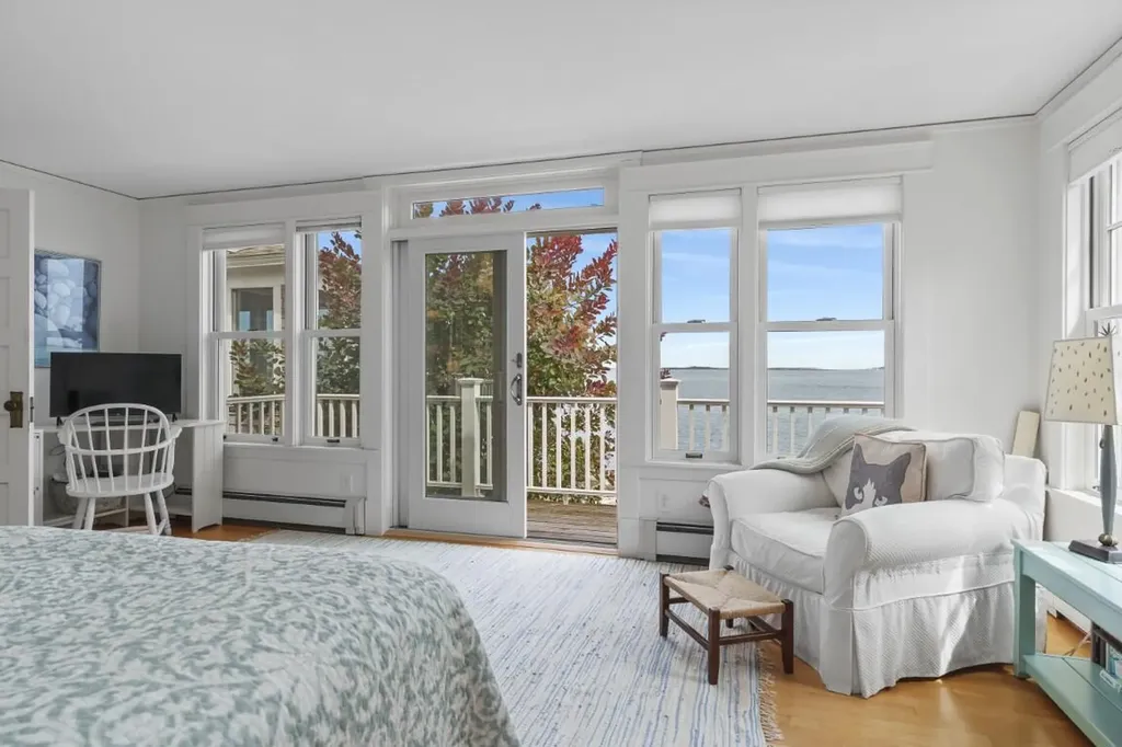 7 Bayberry Lane Southport ME 04576