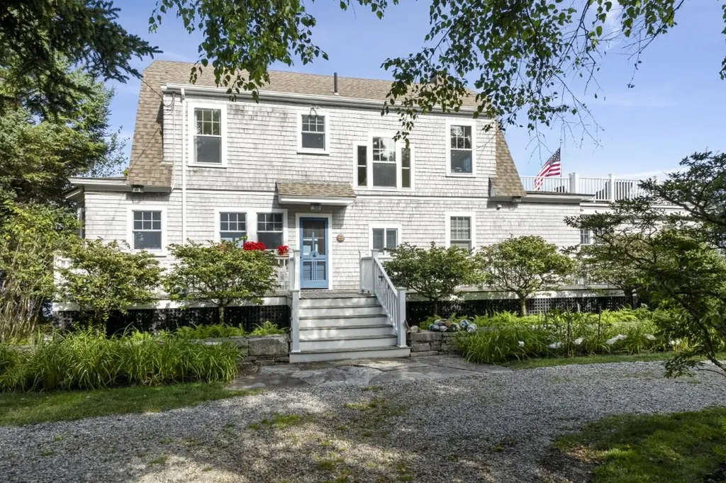 7 Bayberry Lane Southport ME 04576