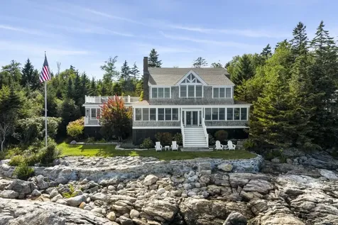 7 Bayberry Lane Southport ME 04576