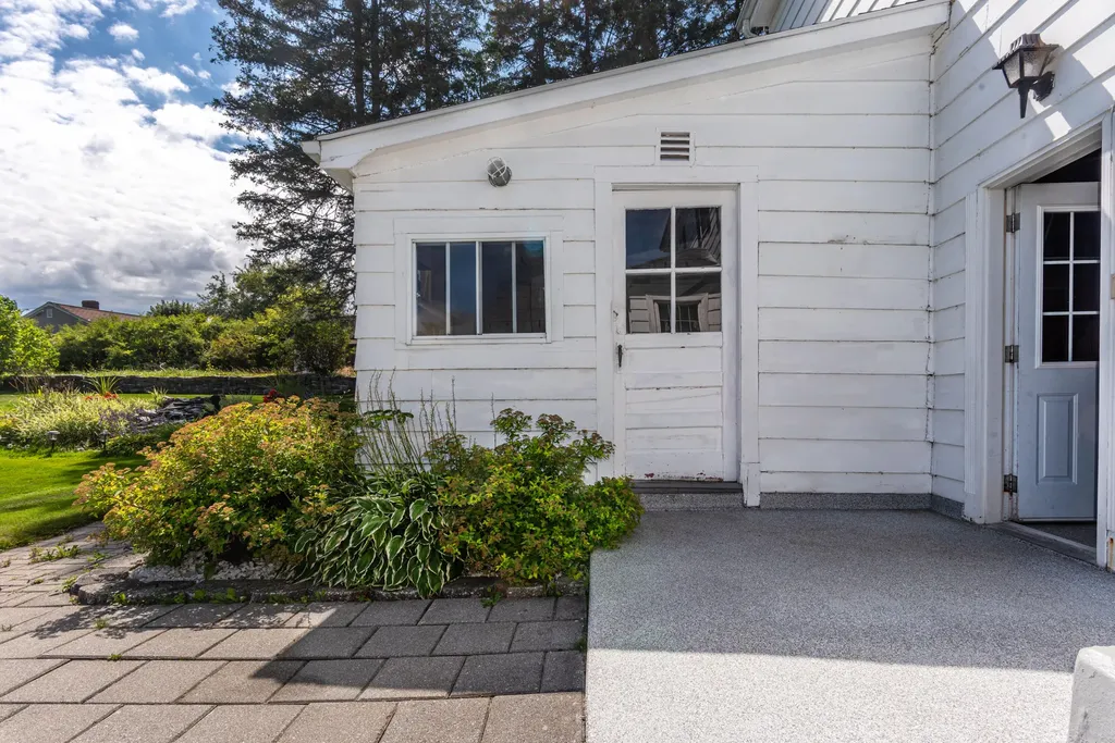 114 19th Avenue Madawaska ME 04756