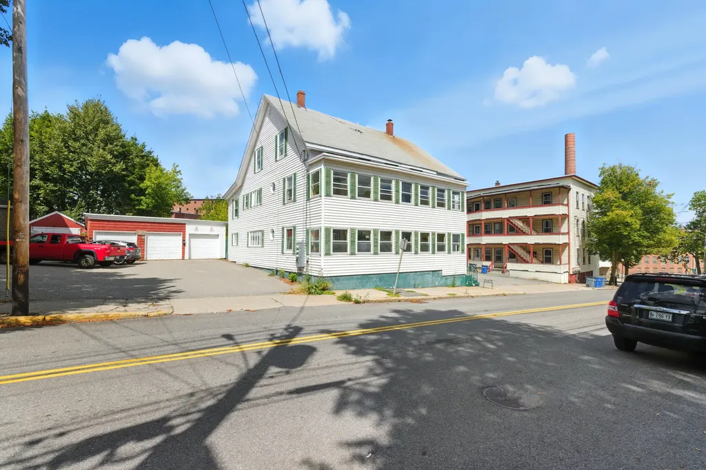 16 Hill Street Biddeford ME 04005