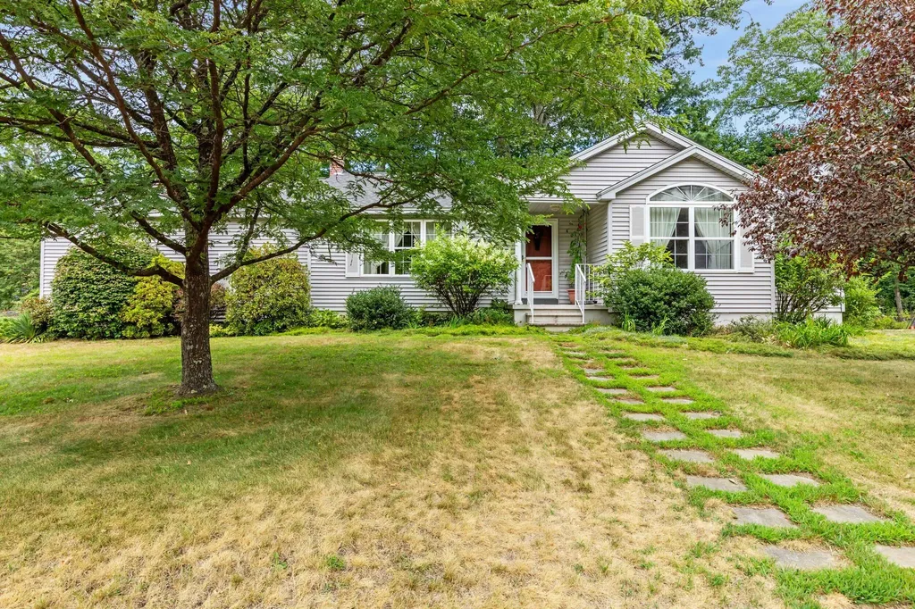 4 Raymond Street Sanford ME 04073